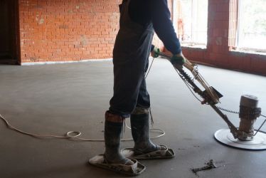 работа по стяжки пола